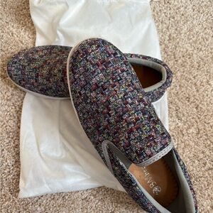 New! bernie mev. Multicolor Woven Slip-On Flats, size 39